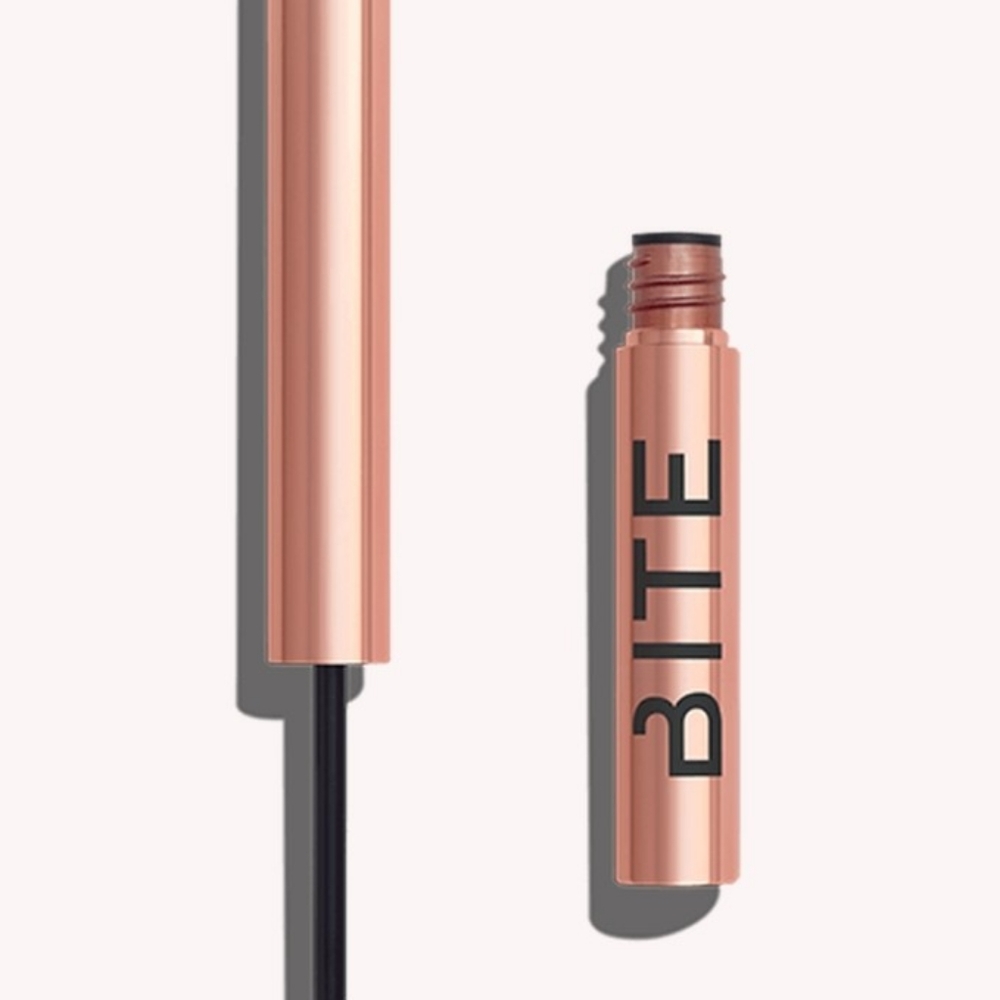 NIB(box is worn)BITE-Upswing extremely longleaf liquid eyeliner Price FIRM